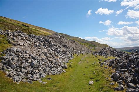 Memorials, stonemasons, stone merchants, natural stone, stone suppliers, copings, ashlar, masonry contractors, new builds, head, cills, yorkstone, architectural stone, bespoke masonry, cut. The History and Craft of Dry Stone Walls | Merchant & Makers