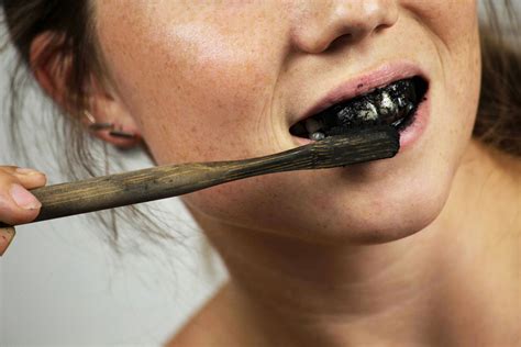 charcoal toothpaste benefits and side effects