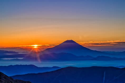 Here are some beautiful places to watch the sunrise in toronto. 7 Wonderful Places in the World to Watch the Sunrise
