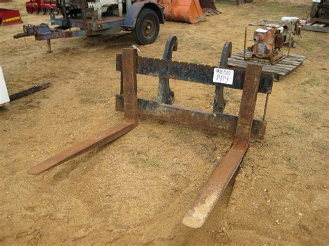 Cat Quick Attach Forks Fits Cat 420d It Jm Wood Auction Company Inc