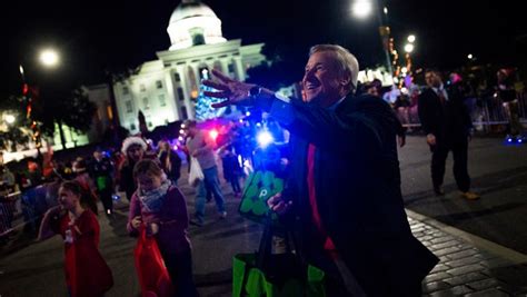 Lighting Of The Montgomery Christmas Tree Holiday Parade Dates Announced