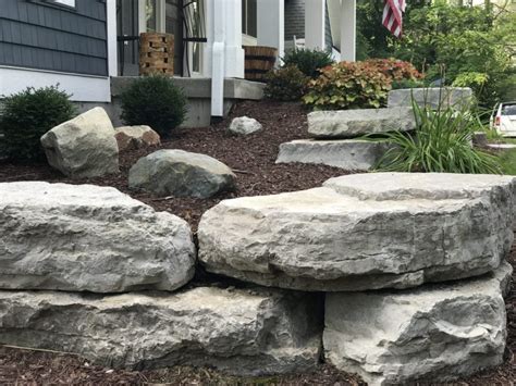 Natural Outcropping Stone Retaining Wall Randd Landscape