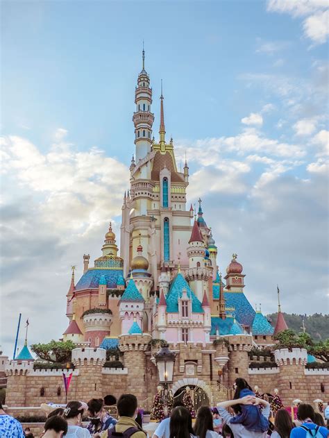 Photos Hong Kong Disneylands Castle Of Magical Dreams Disneyland