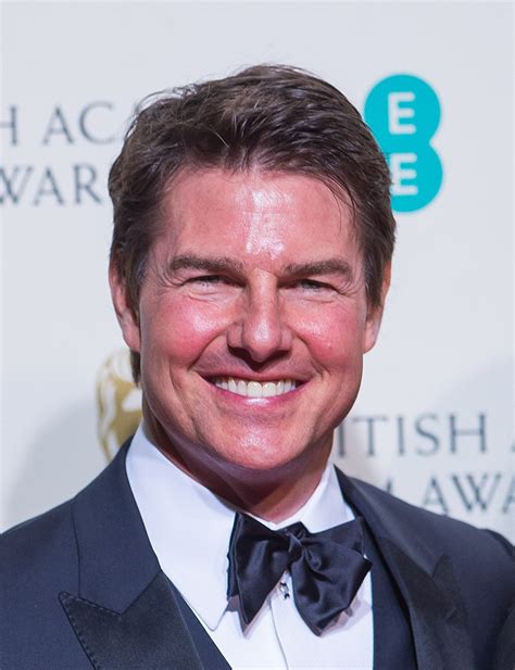 Thomas cruise mapother iv is an american actor and producer. Tom Cruise Does Not Look Like This Anymore