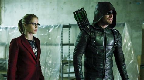Will That Arrow Death Bring Oliver And Felicity Closer Together