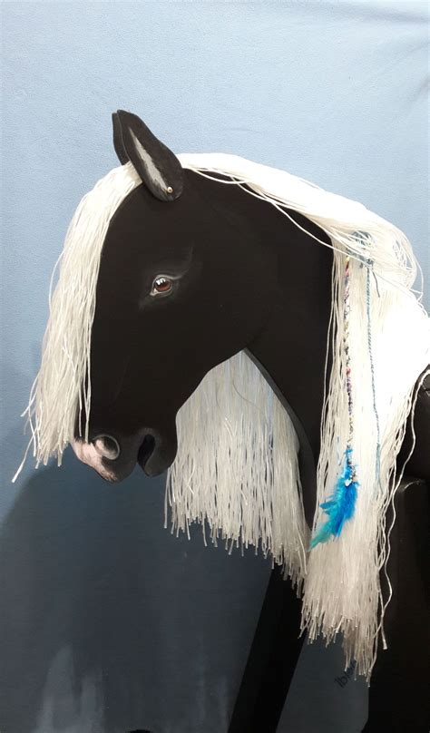 Die vorlage für den pferdekopf findet ihr hier: Unsere Holzpferde - kunst-hus Webseite! | Holzpferd, Pferd ...