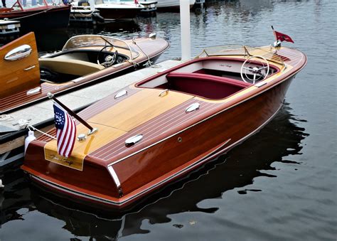 Yacht Design Boat Design Chris Craft Wooden Boats Mahogany Boat