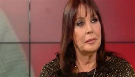 Minnetti started her career as a singer in 1968 under the name virginia and later began to sing with her then husband in a duet named renzo & virginia. Viola Valentino: malattia, da quanto tempo ha il tumore e come sta