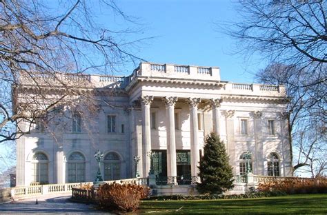 Newport Rhode Island Mansion Tours And Lodging Wanderwisdom