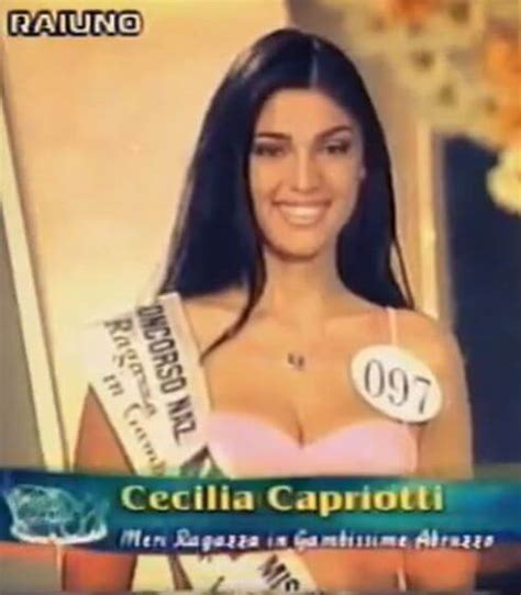 Cecilia capriotti è stata una delle principali protagoniste dell'ultima edizione dell'isola dei famosi. Cecilia Capriotti - Chi è, Miss Italia, Figli, Marito, Peso