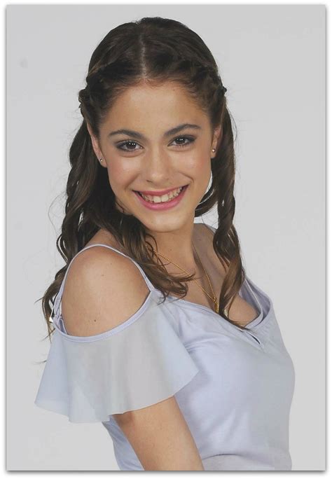 Confira Entrevista Com A Atriz Martina Stoessel Da Novela Teen