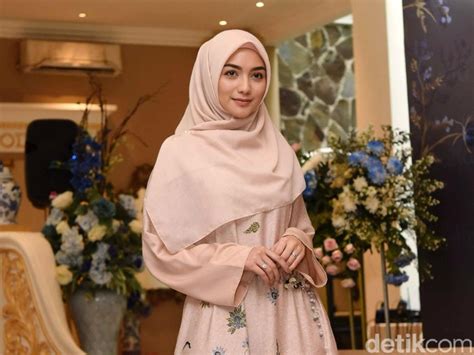 Hijrah Citra Kirana Clbk Dengan Elzatta Hijab