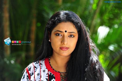 Praveena Actress Photoimagepics And Stills 253164