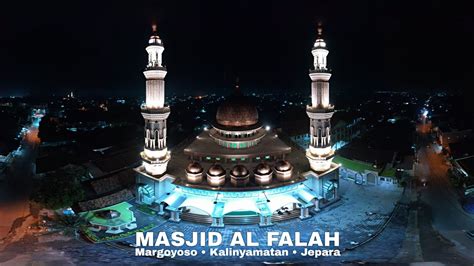 Pembimbing kursus ialah al ustaz haji yusof , bekas imam masjid taman perling. Masjid Al Falah Margoyoso • Drone Footage - YouTube
