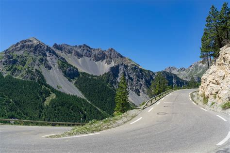 images gratuites paysage roche montagne route autoroute vallée chaîne de montagnes