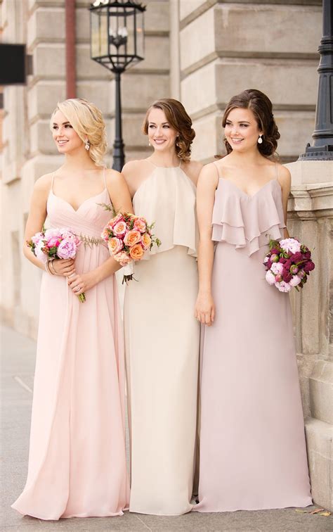 15 Vestidos De Dama De Honor Que Te Dejarán Sin Palabras Beautiful Bridesmaid Dresses