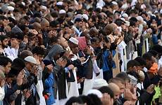 muslims mohammed offensive prophet muslim worshippers prayer