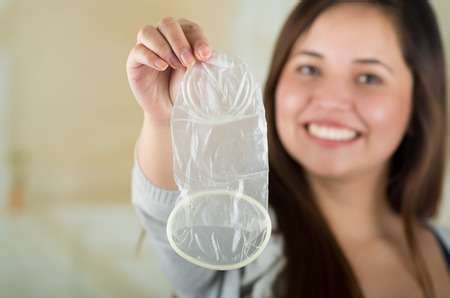 کاندوم زنانه سیر تا پیاز کاندوم زنانه آنلاین کاندوم