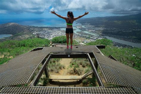 Koko Head Hike Koko Crater Trail And Stairs On Oahu Hawaii