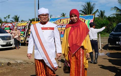 Pakaian Adat Sulawesi Barat