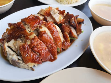 But my younger sister ordered the steamed chicken rice and apparently the chicken was too chewy and uncooked. food+road trip: Unnamed Chicken Rice @ Jalan Ipoh, KL ...