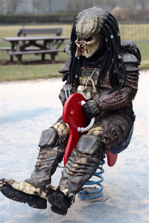 Follow alien vs predator galaxy for the latest news on all things alien and predator. cosplay park aliens Predator AVP stan winston Xenomorph ...