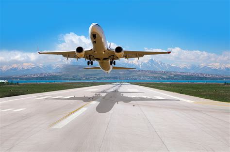 Runway definition and meaning | Collins English Dictionary