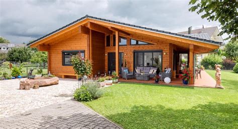Kommen sie gerne auch mit ihrem persönlichen architektenplan zu uns, denn wir schnell und in bester qualität umsetzen. Holzhaus am Oberrhein | Fullwood Wohnblockhaus ...