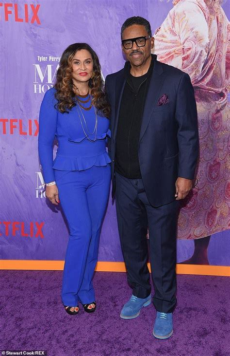 Tina Knowles Pose For The Camera Co Ord Cobalt Blue Business Women