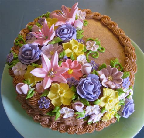 The flowers look easier than the basket itself. Stuffed Cakes: Floral Basket Cake