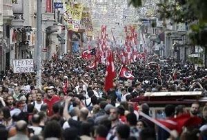 Turquía La brutal represión deja muertos y miles de heridos Se