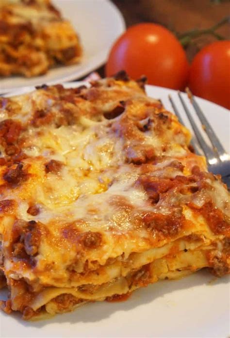 Easy And Delicious Homemade Lasagna A Food Lovers Kitchen