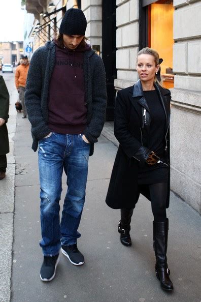 Trouvez les zlatan ibrahimovic wife images et les photos d'actualités parfaites sur getty images. Sports Stars Blog: Zlatan Ibrahimovic Wife Wallpapers 2012