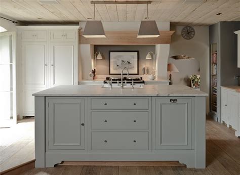 Guaranteed low prices on modern lighting, fans incandescent:kuzp266079_alt05, finish=white with gold | light option=incandescent modern kitchen island lighting can help warm the space, provide functional lighting and define the style of. Light Gray KItchen Island - Eclectic - kitchen - Sims Hilditch
