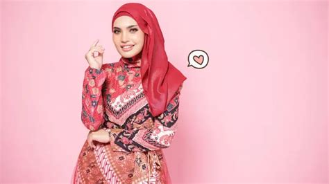 12 Inspirasi Model Baju Batik Yang Cantik Dan Elegan Orami
