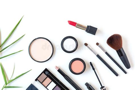 41931 Cosmetics Makeup Products Stock Photos Free And Royalty Free