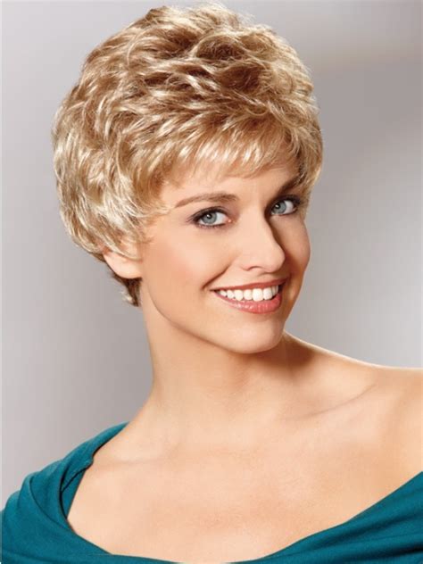 16 Charming Short Hairstyles For Curly Hair With Photos