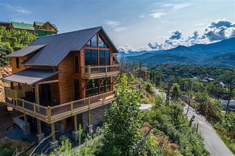 13 Airbnb Gatlinburg Rentals For A Smoky Mountains Escape