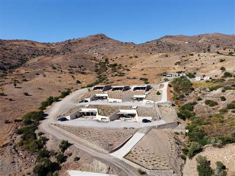 Villa Hebe, Tranquility & Luxury; an ideal cape-villa for two - Summer