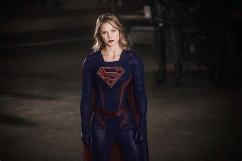 Spoilers Supergirl Suit In The Style Of Overgirl Supergirltv