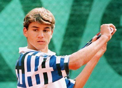 Roger federer holmes place tennis legends carter reynolds mr perfect young actors tennis players my passion olympics. The Changing Faces of The Greatest Guy Ever - Fed Through ...
