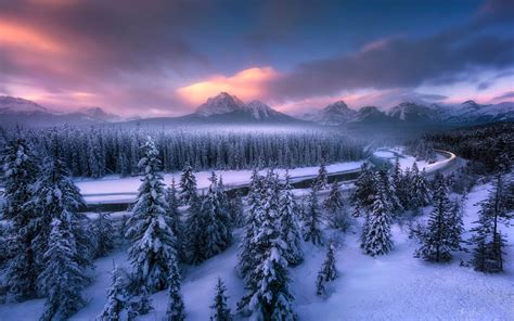 Morants Curve Banff National Park Canada Sunrise Winter Landscape