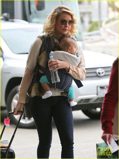 Katherine Heigl Takes Off With Baby Adalaide Photo 2768524