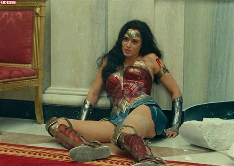 Gal Gadot Stills From Wonder Woman 1984 Actress Pro Actresspro