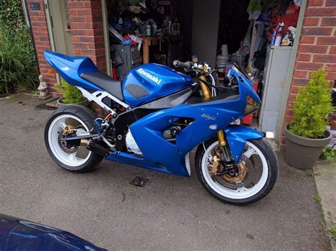95.4 kw {130 ps} / 13,500 rpm maximum power. Kawasaki ZX6R ninja 636 b1h custom street fighter ...
