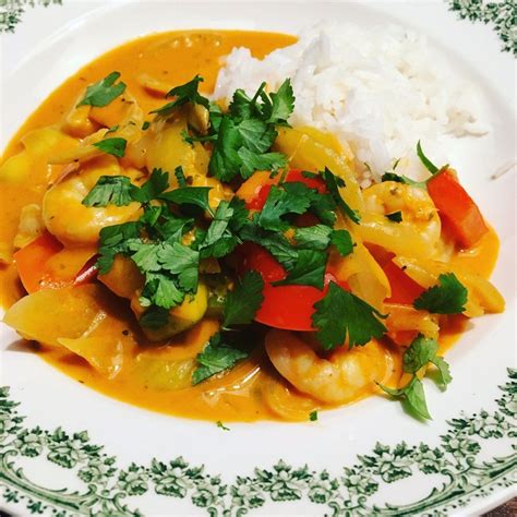 Crevettes au curry rouge et lait de coco Recette en 2020