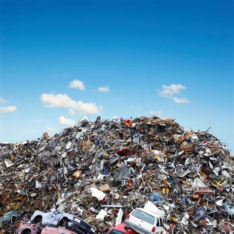 Observing View Of Pile Of Scrap Metal — Europe Waste Stock Photo