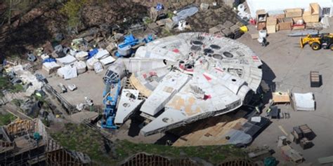 Diese seite wurde mit jimdo erstellt! Star Wars Episode 8: Der Millennium Falke lebt - exklusive ...