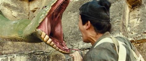 Con zhe zhang, yang tianxiang. The Sorcerer and the White Snake (2011)