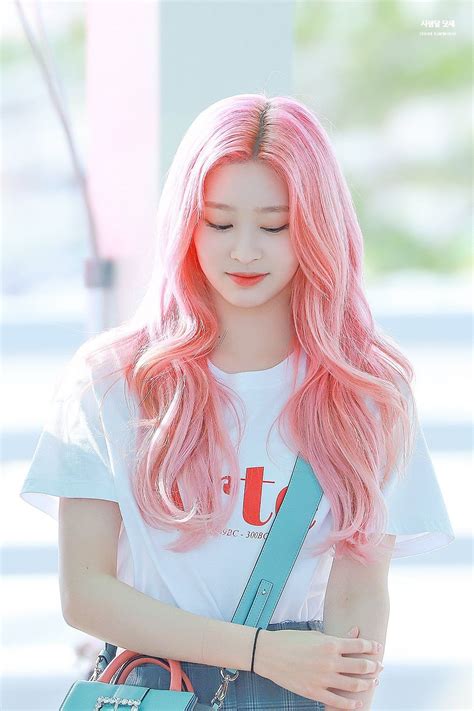 16 K Pop Idols Who Look Breathtakingly Pretty In Soft Pink Curly Hair